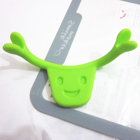 Mouth-shape Smiling Training Brace